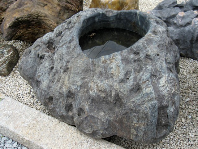 手水鉢