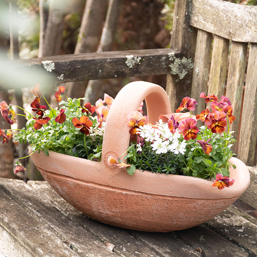 植木鉢 テラコッタ製プランター Basket バスケット Yorkshire Flowerpots｜gardenmart