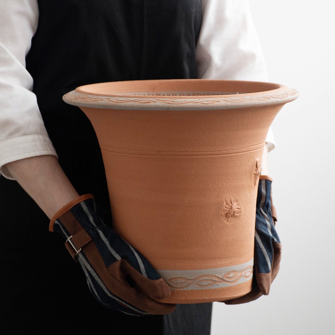 Whichford ウィッチフォード 植木鉢 Bee(蜂・ハチ) スペーシーズヘレ