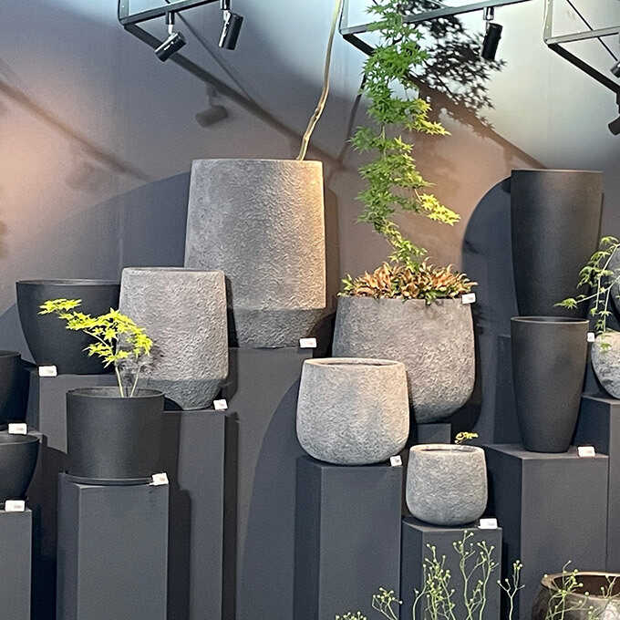 Amazon.co.jp: Floralies プランター 大型 おしゃれ 受け皿付き