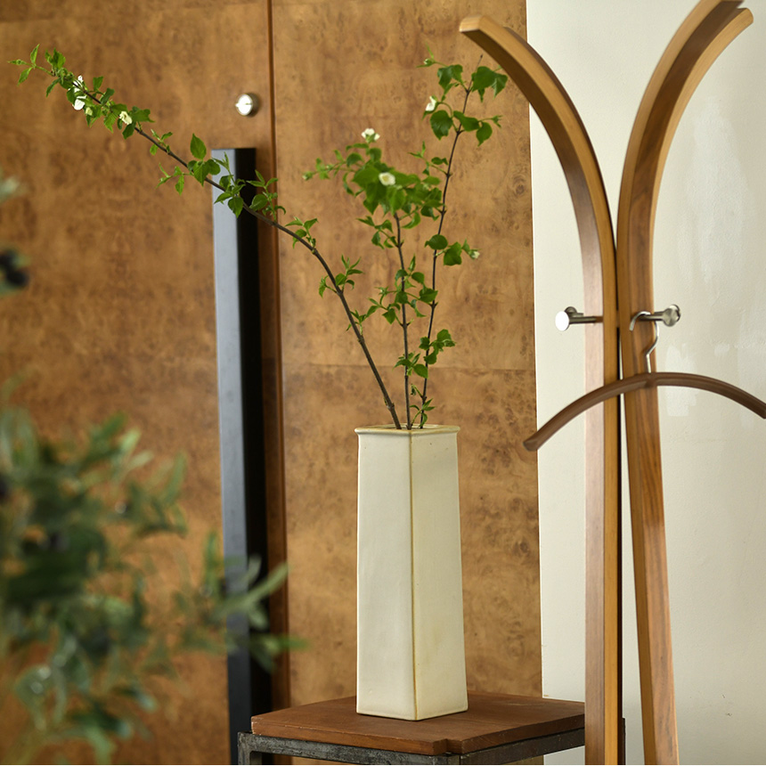 陶器 花瓶 中型 茶色と黄土色 Clay（フラワーベース） 花瓶 陶器 シンプル おしゃれ sobre L