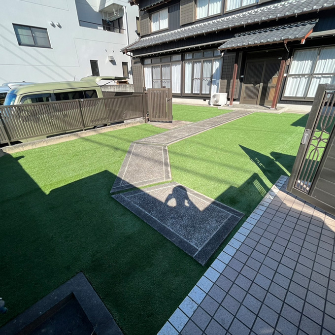 人工芝 高級 メモリーターフ 芝丈25mm 1×10m リアル 天然 遊具 クッション 雑草対策 メンテナンスフリー 耐UV 防炎 駐車場 グラウンド ベランダ テラス ガーデン施工 業務用 庭 園庭 
