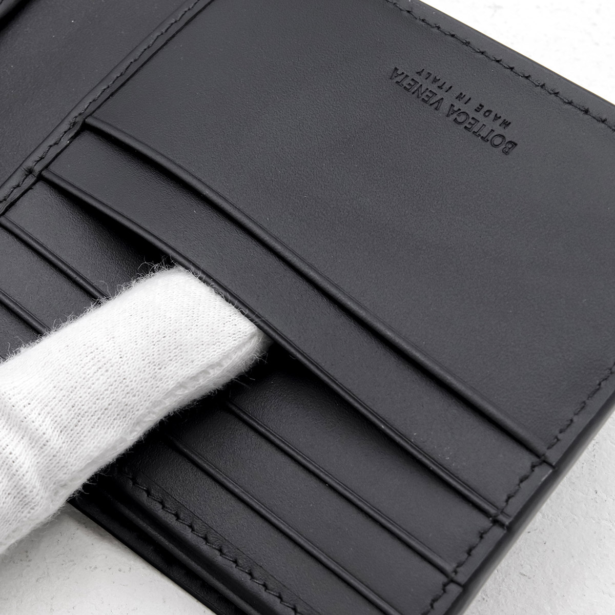 龍聖　BOTTEGA 二つ折り財布 ブラック ボッテガ・ヴェネタ 二つ折り財布 黒