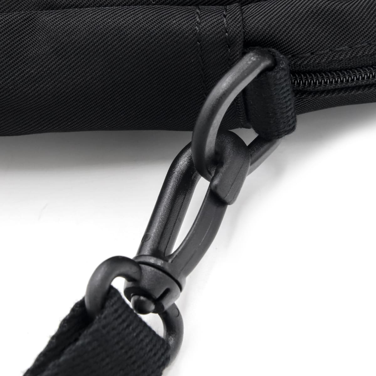 Calvin Klein CK カルバンクライン ショルダーポーチ BOLD LOGO NYLON