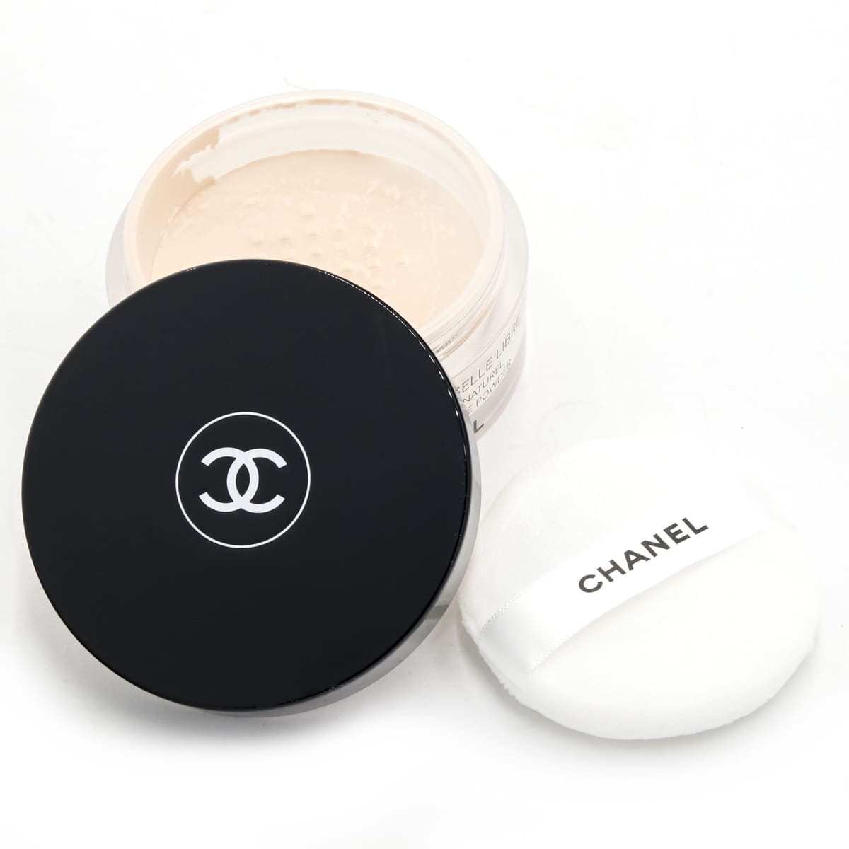 直販専門店 CHANEL パウダーファンデーション 【公式通販】