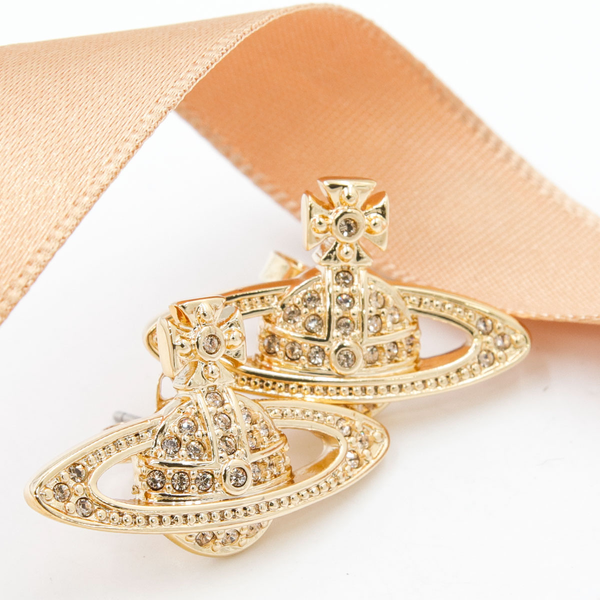Vivienne Westwood（ヴィヴィアンウエストウッド） ピアス オーブ