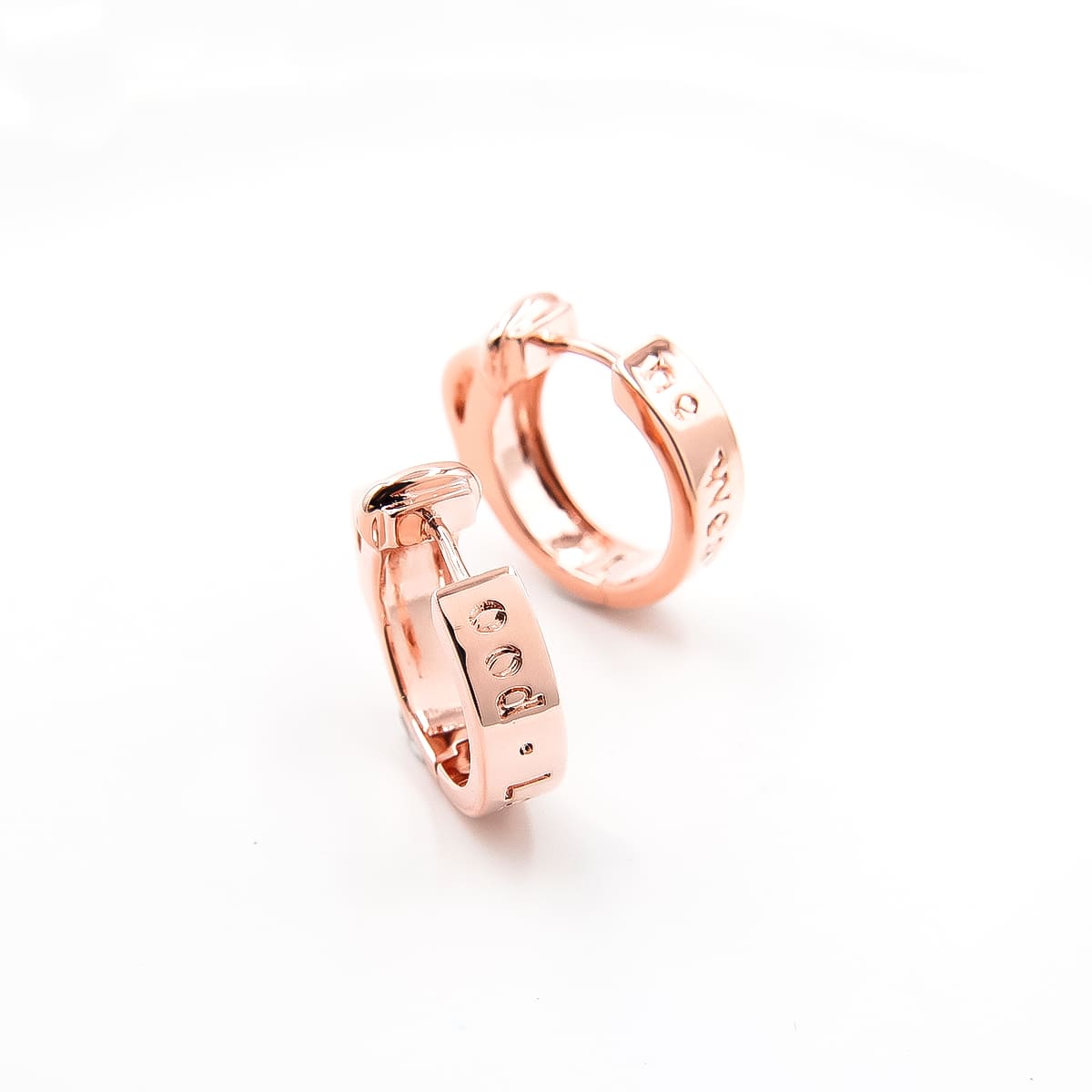 Vivienne Westwood ヴィヴィアンウエストウッド ピアス