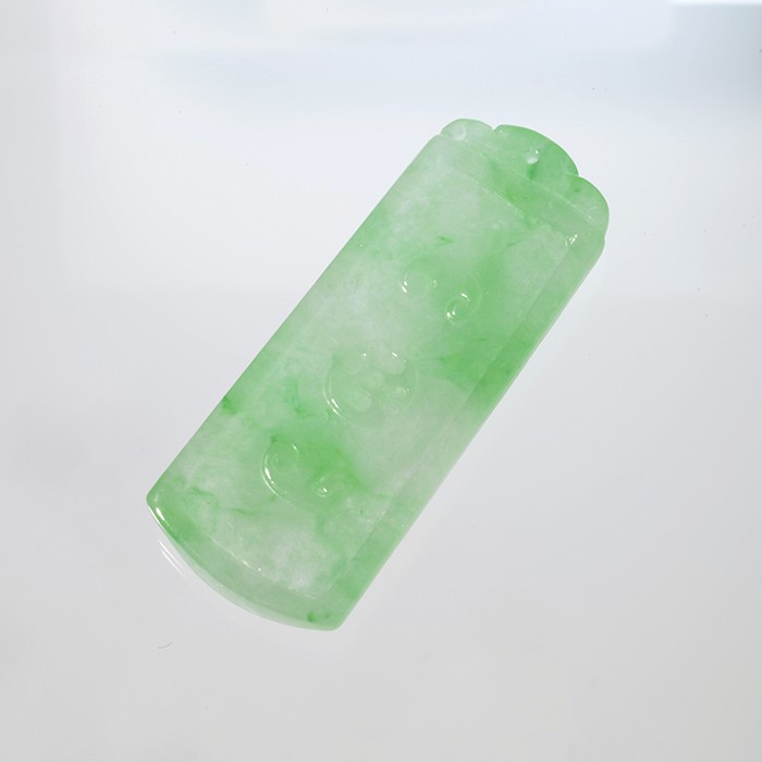 翡翠 トップ