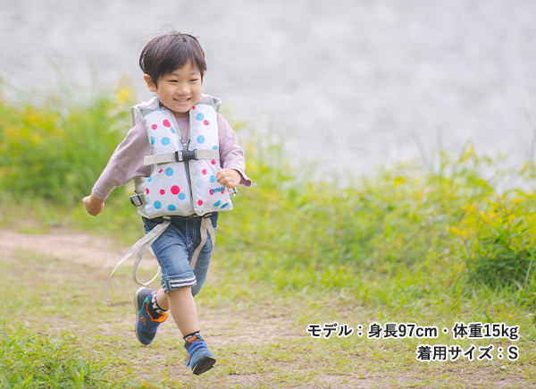 モデル：身長97cｍ・体重15kg 着用サイズ：S