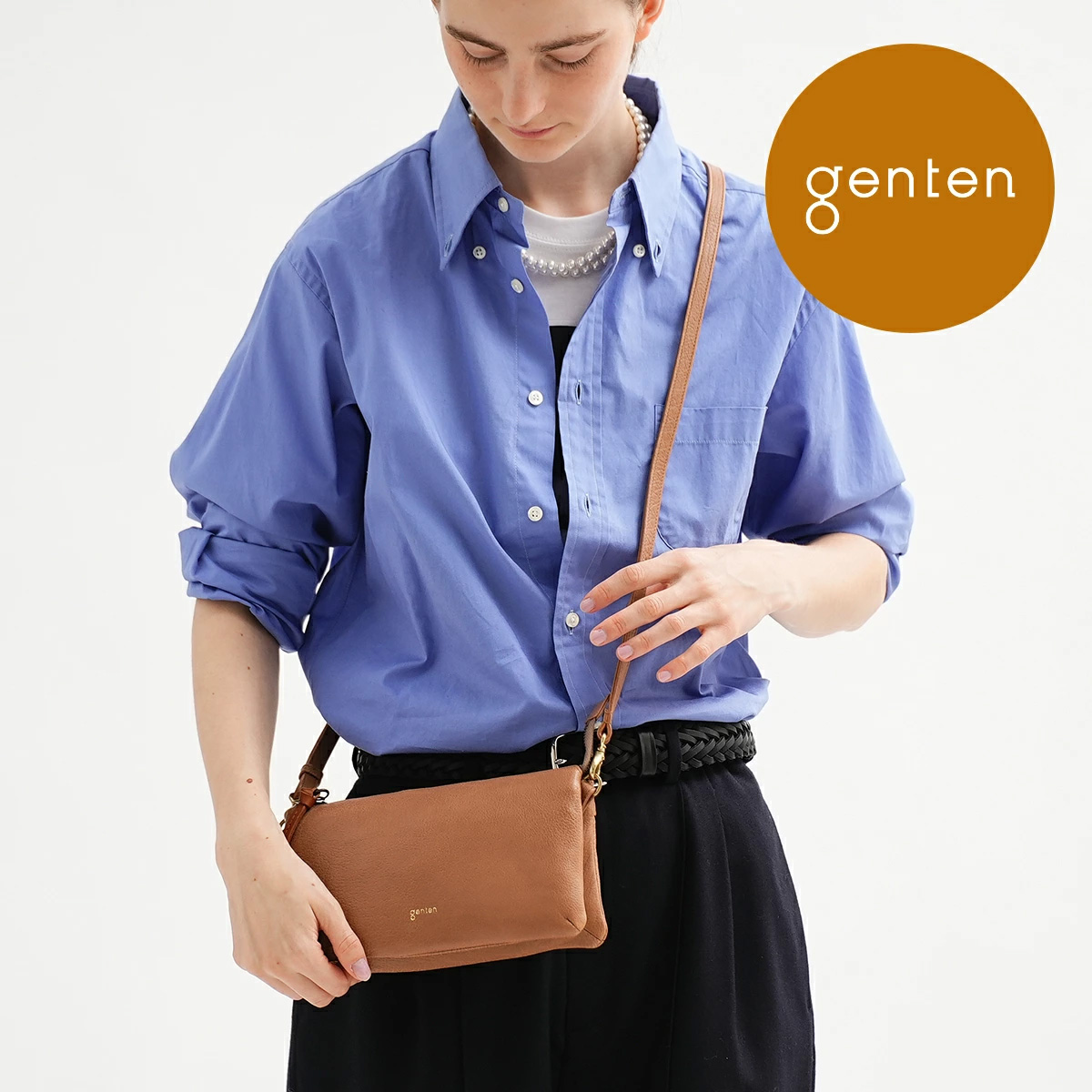 新品タグ付き　ゲンテン　ショルダーバッグ　牛革　ブラウン　ロゴ型押し　ウォレット genten(ゲンテン) ショルダーバッグ ブラウン｜【公式】カインド
