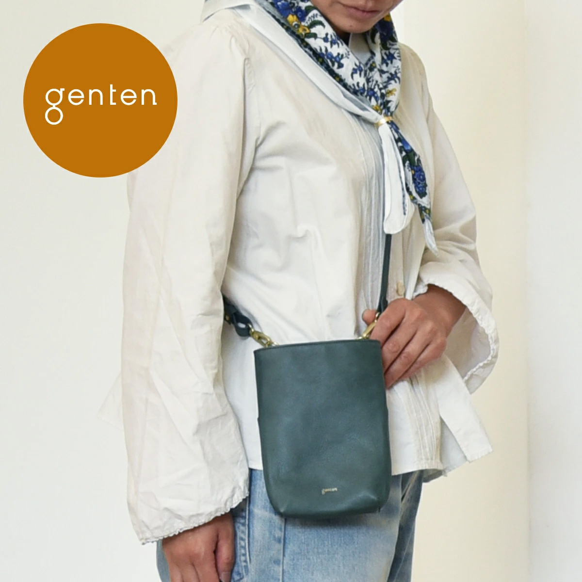 genten ゲンテン バッグ カーフ スマホショルダー 49290 本革 genten ゲンテン バッグ カーフ スマホショルダー 49290 本革