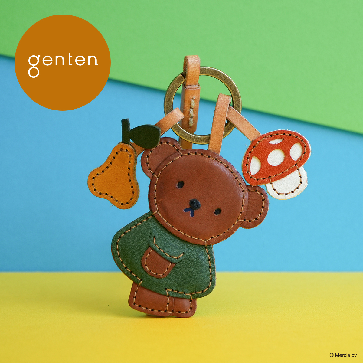 スヌーピーレザーチャーム（Soccer）／genten スヌーピーレザーチャーム（Soccer）／genten