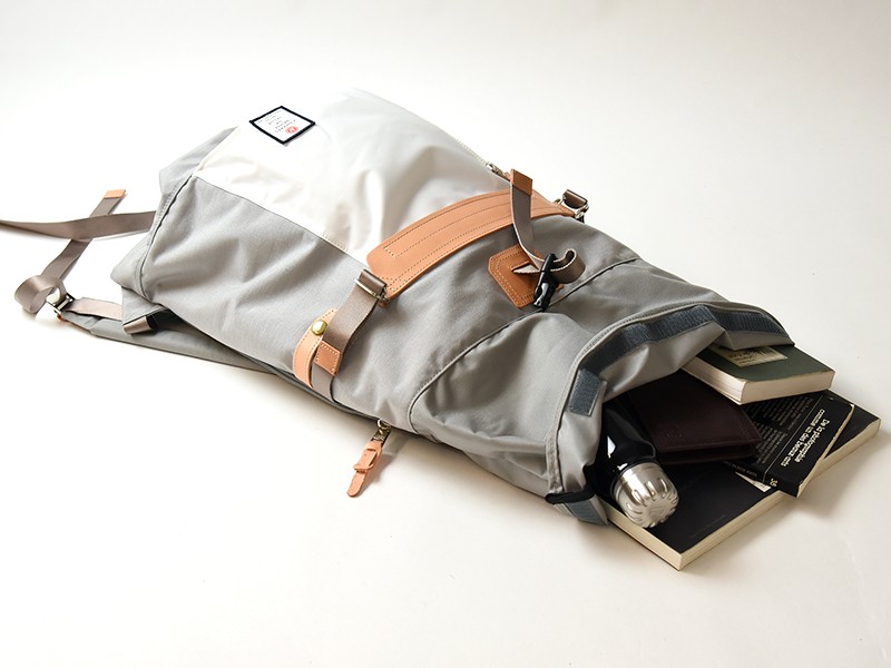 AS2OV（アッソブ） ハイデンシティ コーデュラ ナイロンロール バック