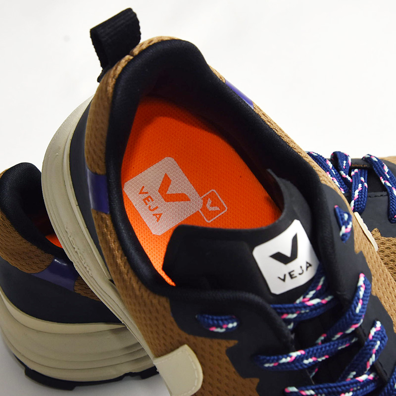 VEJA（ヴェジャ） 靴紐2色付き ベジャ Dekkan ALVEOMESH スニーカー