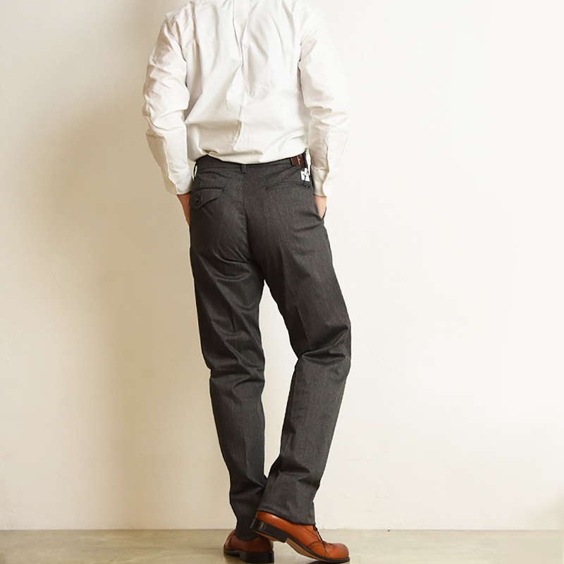 kiton キートン ツータック ストレート パンツ トラウザーズ スーツ kiton キートン ツータック ストレート パンツ トラウザーズ