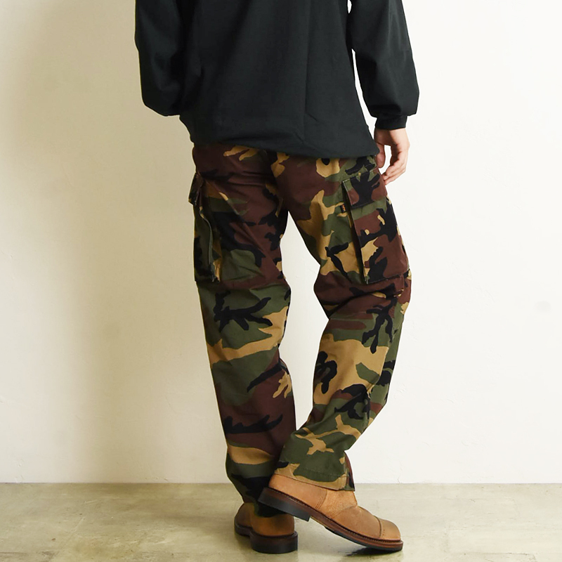 DIESIL カモ柄 TALONジップ ナイロン アーカイブ DIESIL カモ柄 TALONジップ ナイロン アーカイブ