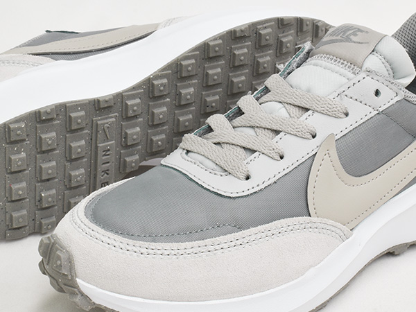 NIKE WMNS WAFFLE DEBUT 【ナイキ ウィメンズ ワッフル デビュー】 PARTICLE GREY / LT IRON ORE