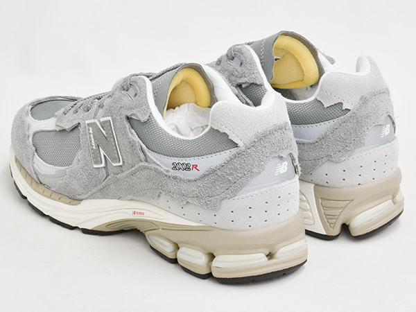 期間限定セール 8/16 0:00まで]NEW BALANCE M2002RD M