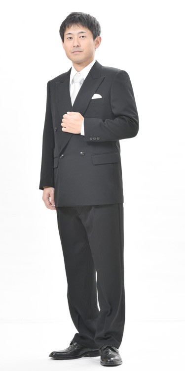 サイズA7　春夏用 ブラックフォーマルスーツ 紳士 略礼服 喪服 RM176002ダブル4B×1 サマーウール使用 アジャスター付ワンタック  パンツ裾未処理