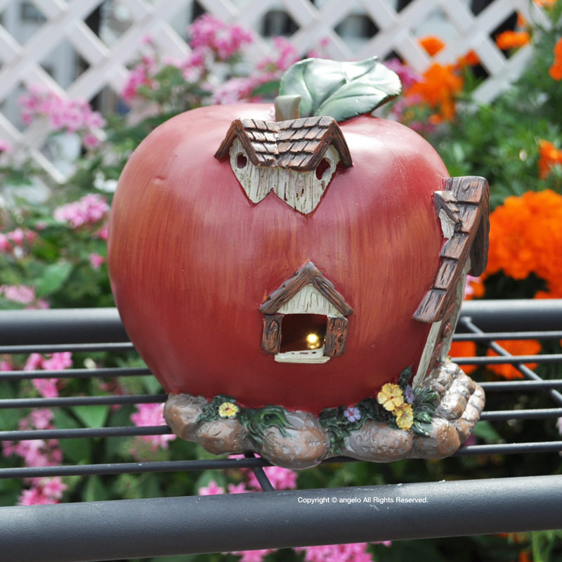 ライト付き 【りんごハウス】ぴったりな愛らしいりんごハウス ガーデン