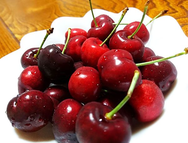 母の日ギフト 高級 アメリカンチェリー 大玉｜特選 大粒　ビング種 ダークチェリー 1kg　カリフォルニア州産　高級チェリー・百貨店品質