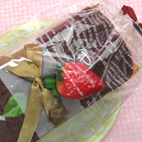 プチギフト マーブルロールケーキ いちご