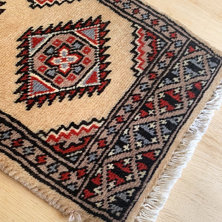 ヴィンテージ トライバル ラグ 92cm×30cm ベージュ×レッド 赤