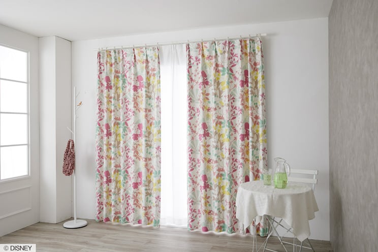 2級遮光カーテン スミノエ ディズニー 「MICKEY Carnival カ−ニバル