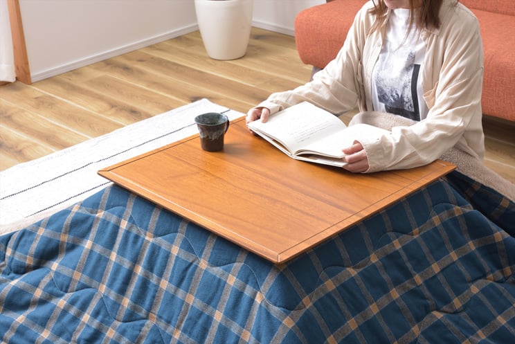 小さめが嬉しい、ちょうど良いサイズのこたつテーブル 正方形 60×60