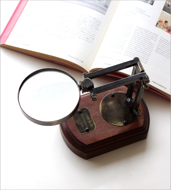 拡大鏡 スタンドルーペ 真鍮 木製 ルーペ スタンド 卓上 置き型