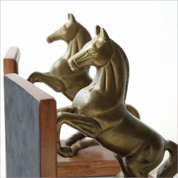 美品！アンティ―ク！今年は馬年！木製馬の彫刻 ブラウン 約50cm Amazon.co.jp: 彫刻鑑賞 山の彫刻の 木彫りの装飾品の頂上に立っている