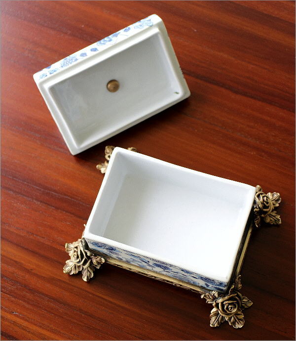 硝子小物入れ「鳥」 ピンク硝子の白鳥小物入れ - 海福雑貨通販部