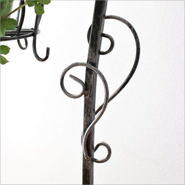 アイアン吊り下げバスケット付きフラワースタンド(6)