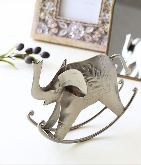 木製　象の置き物　昭和レトロ　ヴィンテージ　インテリア 象 ゾウ ぞう 置物 オブジェ おしゃれ 雑貨 レトロ シルバー かわいい