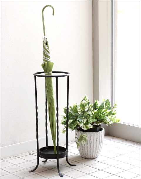 おしゃれなレトロデザイン　傘立て　　モダンアンティーク調　　スチールアイアン 傘立て 傘たて 傘立 おしゃれ アイアン スチール レトロ アンティーク