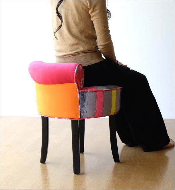椅子 チェア カラフル パッチワーク 布張り 木製 かわいい おしゃれ 一人掛け 一人用 丸い 丸型 丸椅子 カラフルチェアー B  :kwb0306:ギギリビング - 通販 - Yahoo!ショッピング