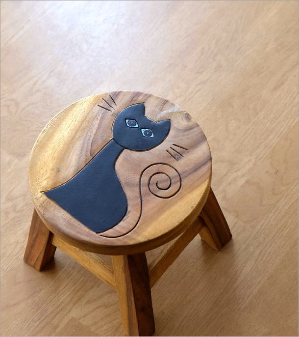子供椅子ネコさん 木製椅子「このネコさんいい感じ」(1)