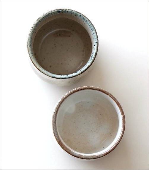 染め付けの美しい陶印いりお湯飲みです Amazon｜湯のみ 来客用 蓋付き 湯飲み おしゃれ 有田焼 金濃一珍