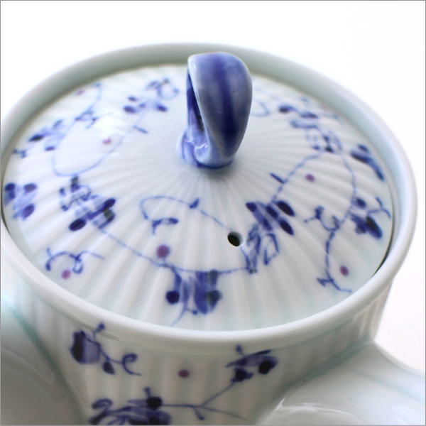 急須 波佐見焼 鎬文 しのぎ 唐草模様 日本製 小さめ 280ml 磁器 茶こし