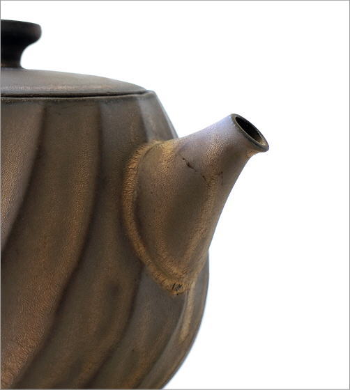 ティーポット おしゃれ ポット 金彩釉 茶こし付き 磁器 モダン 和食器