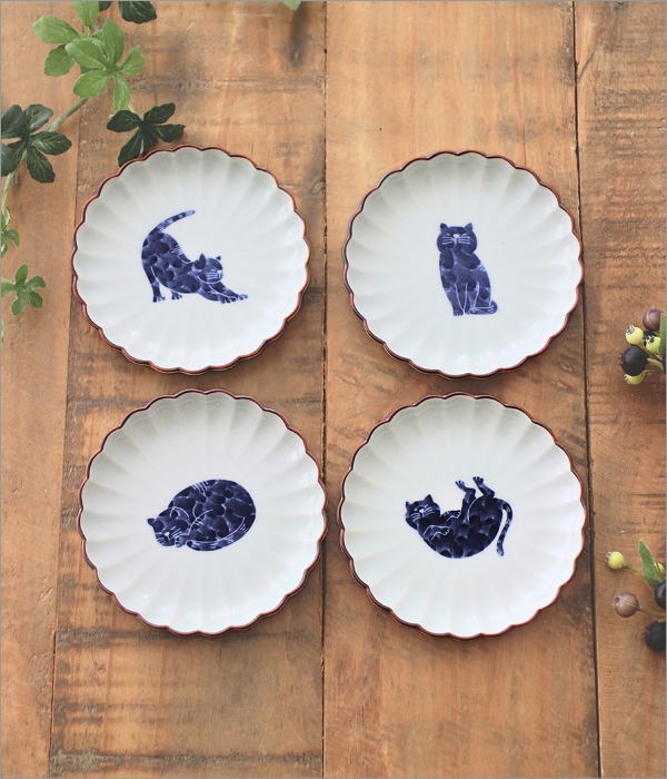 小皿 波佐見焼 醤油皿 日本製 磁器 猫 猫柄 呉須 和柄 白磁 10.5cm