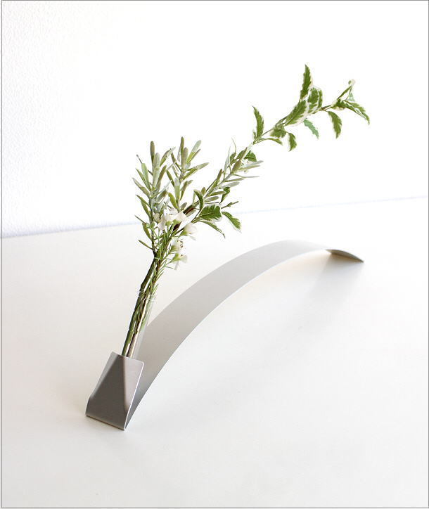 花瓶 花びん フラワーベース 玄関 おしゃれ 花器 一輪挿し アルミ