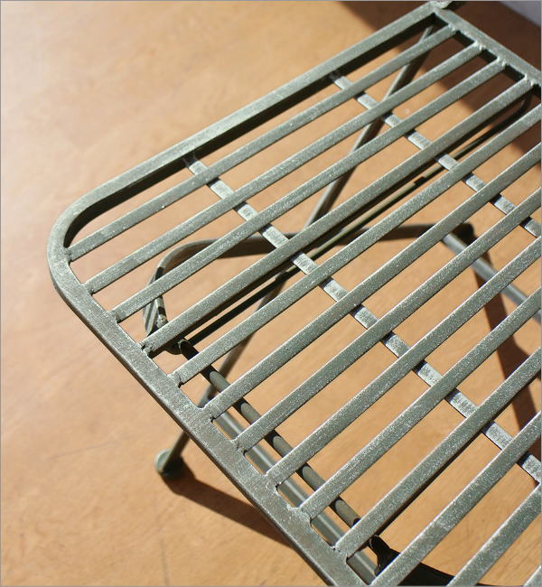 ヴィンテージ　折りたたみアイアンチェア　ガーデンチェア　雰囲気○ 1〜3脚あり 楽天市場】ホワイトアイアンチェア 2脚セット ガーデンチェア