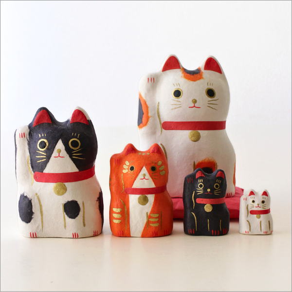 張子　招き猫の置物 約30cm 招き猫 置物 張り子 座布団付き 和紙 和風 張子細工 入れ子 ネコ ねこ