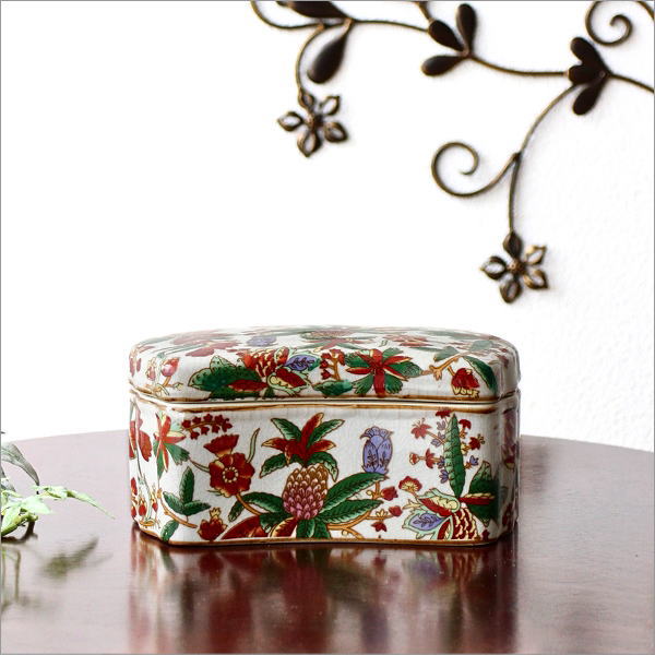 小物入れ ふた付き 陶器 アクセサリーケース 蓋付き 小物収納 卓上