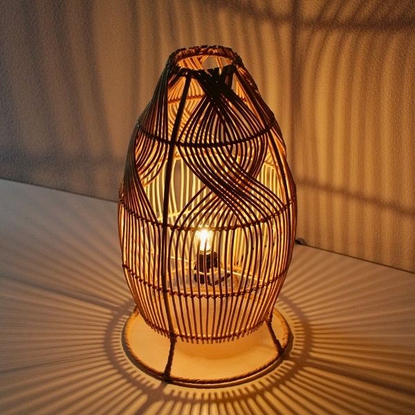 ラタンスタンドランプツイスト