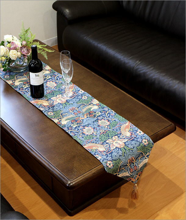 テーブルランナー ロング おしゃれ タッセル付き 北欧 刺繍 テーブル