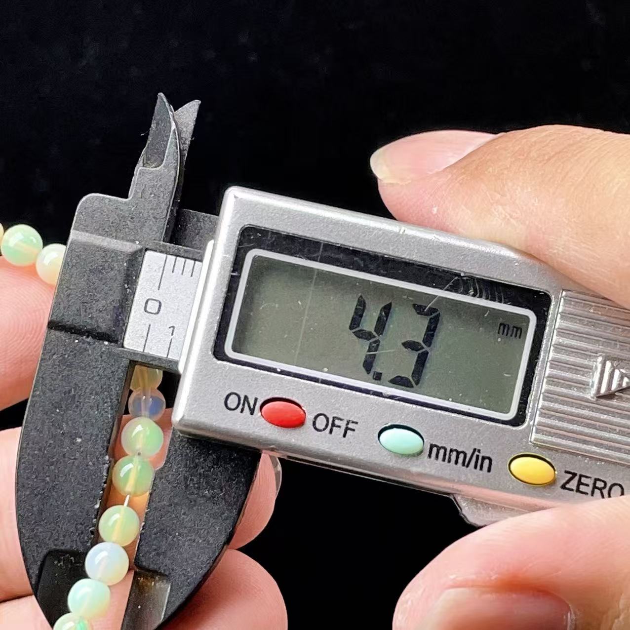 ミルキーオパール オパール（宝石ルース、裸石） | ファッション の