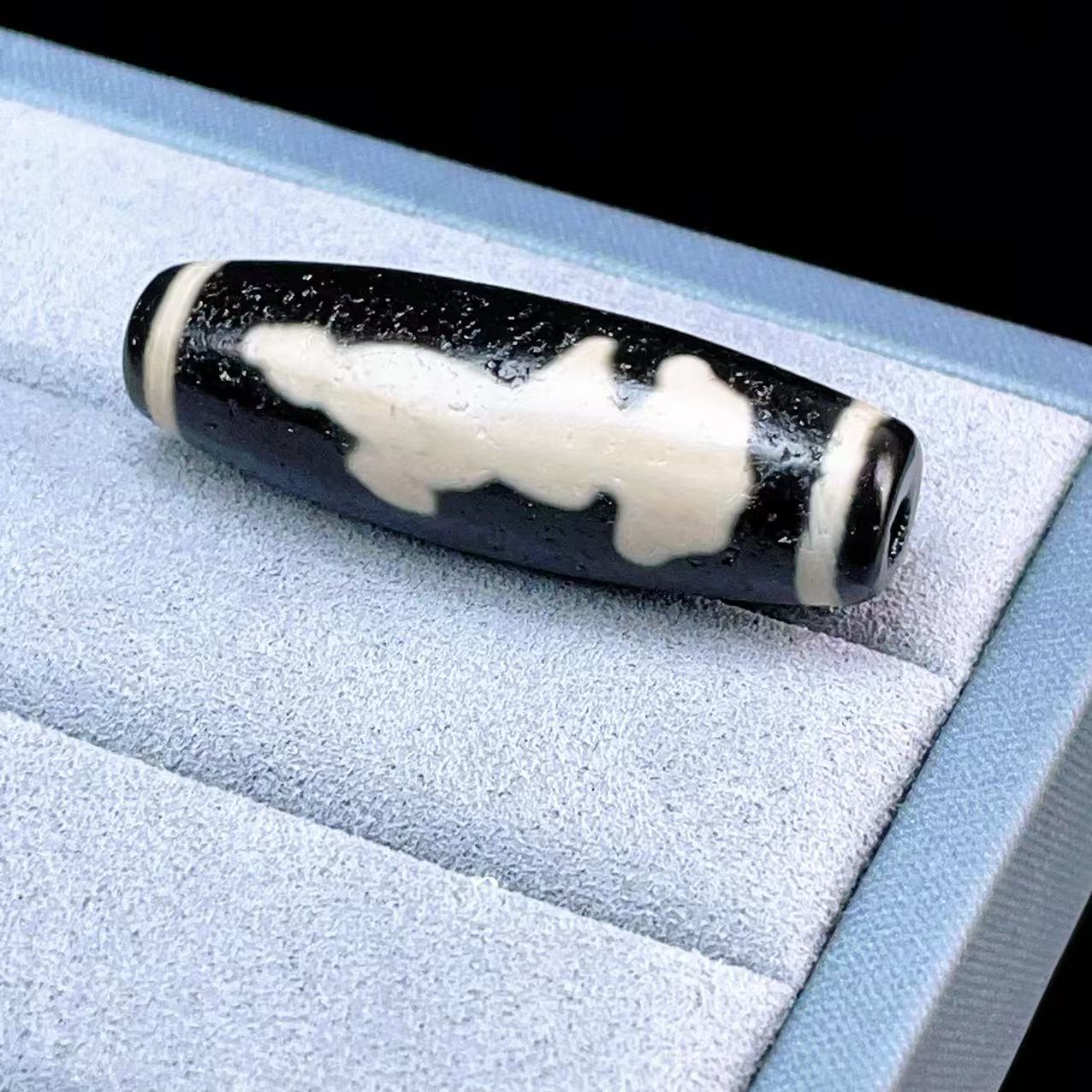 Yahoo! Yahoo!ショッピング(ヤフー ショッピング)PROME 天然石・一点物・高品質・藏伝の古法製作・チベット天珠・瑪瑙天珠・台湾製・観音天珠・馬蹄痕・貫通孔・38x12mm（±2mm） v55919
