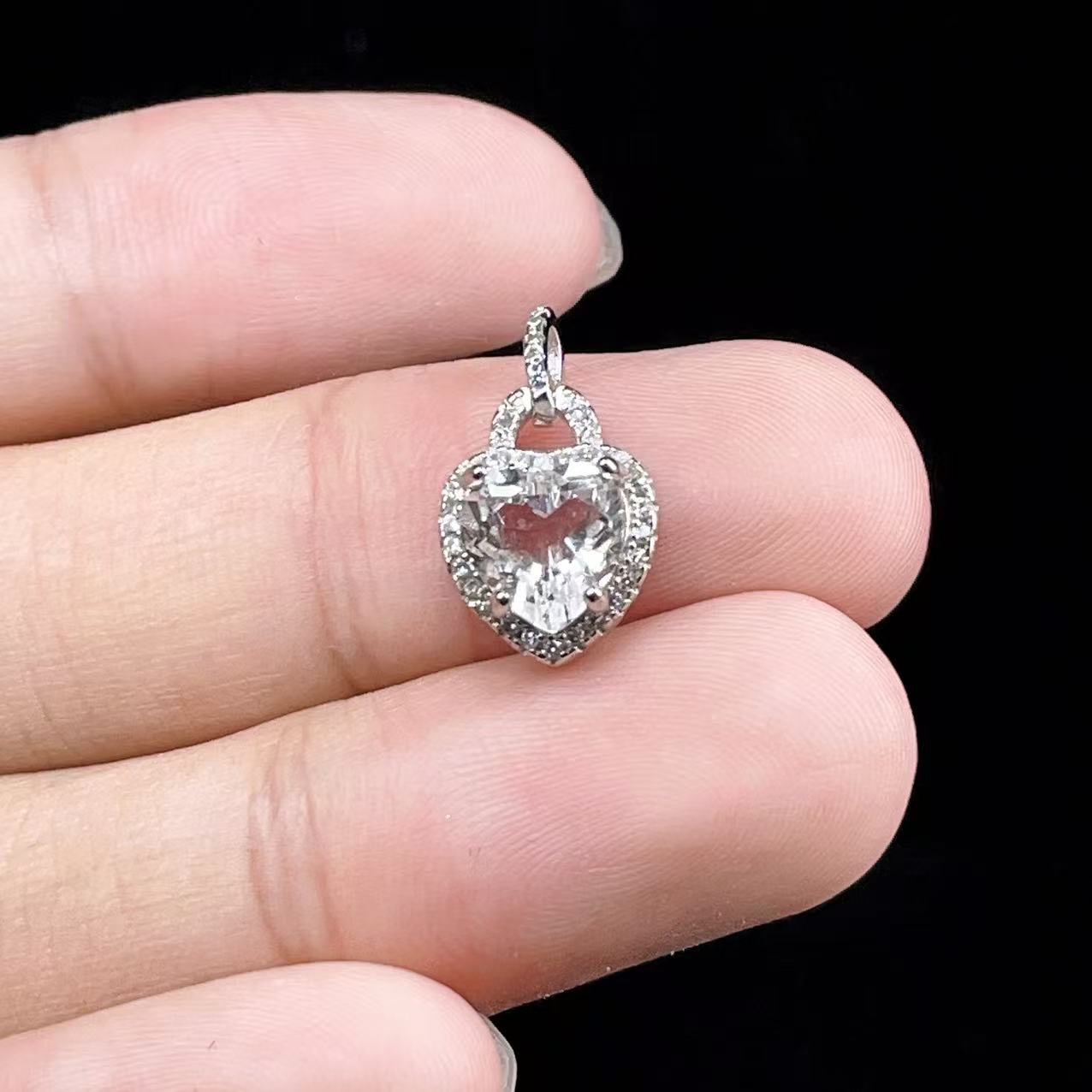 Yahoo! Yahoo!ショッピング(ヤフー ショッピング)PROME 天然石 一点物・特別仕様品・水晶・ブラジル産・SILVER925製・ペンダントトップ・シルバー・【金属アレルギー対応】・v56460